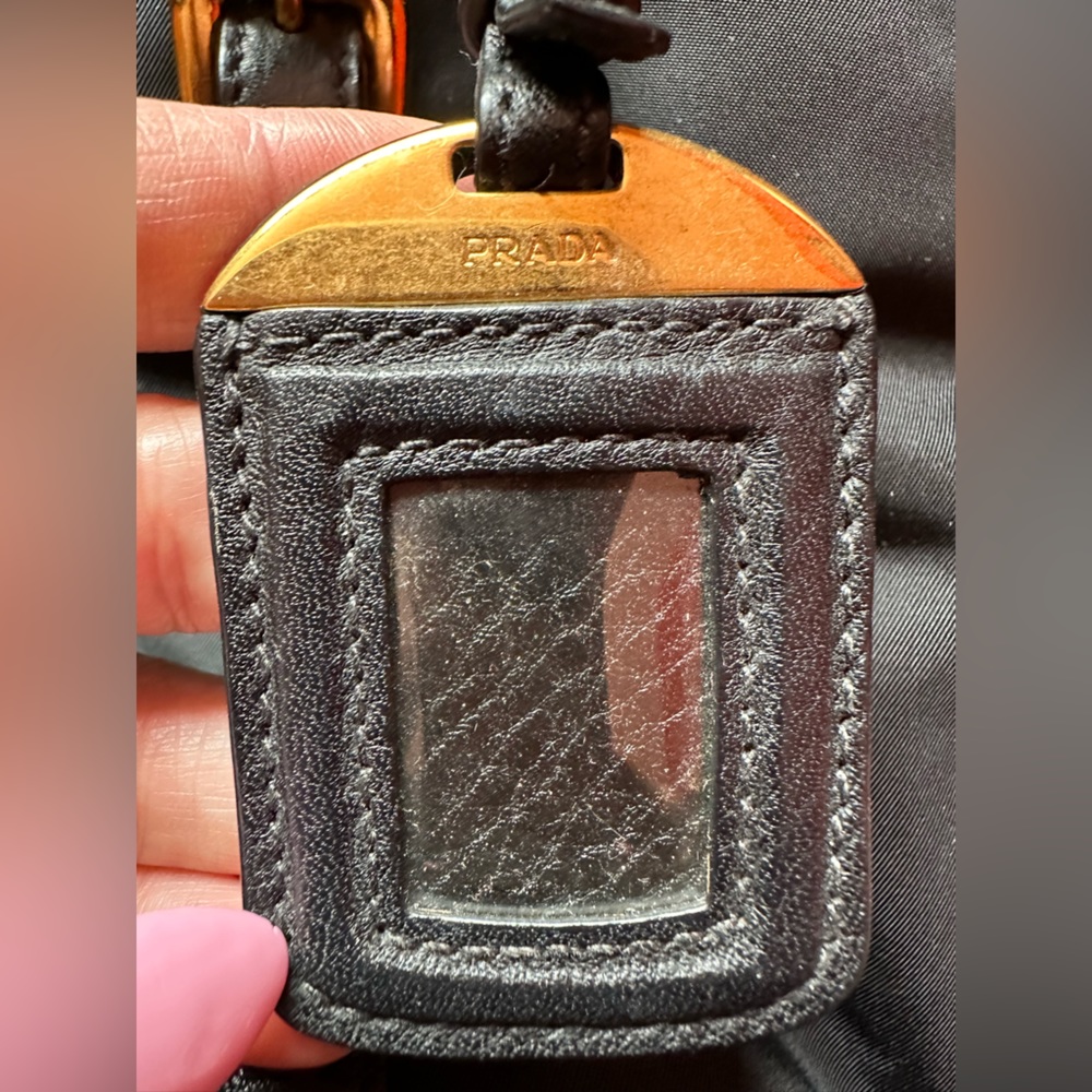 💯Authentic Prada in great condition (crossbody) - Picture 11 of 12